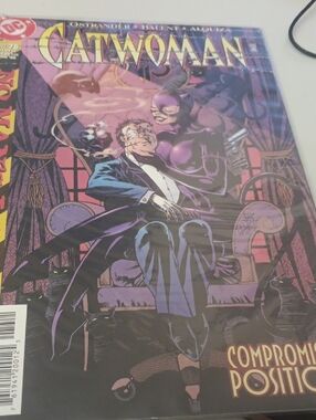 DC Comics Catwoman Comic Book Purple Black Cover